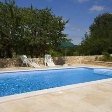 In Paradiz Mit Grill * Labin (Istria)